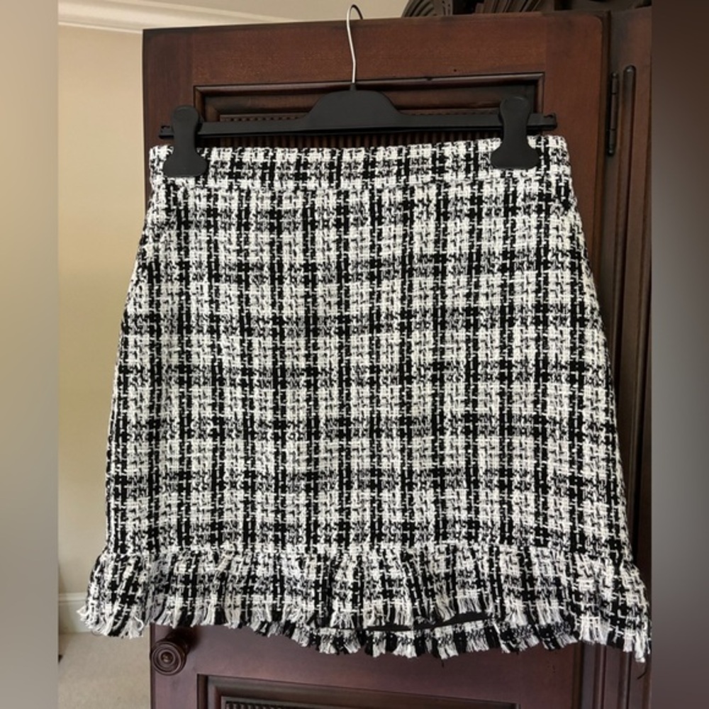 NWT FOREVER 21 Black White Sliver Tweed Chanel Inspired Skirt